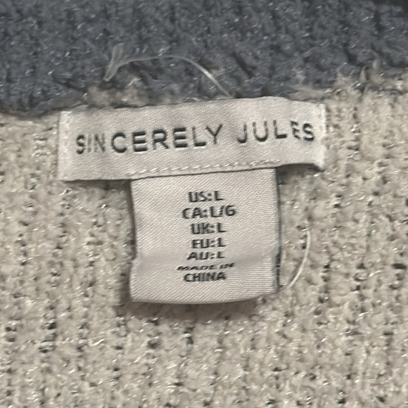 Sincerely Jules, plush soft sweater - Picture 2 of 5